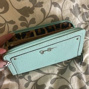 Jessica Simpson wallet